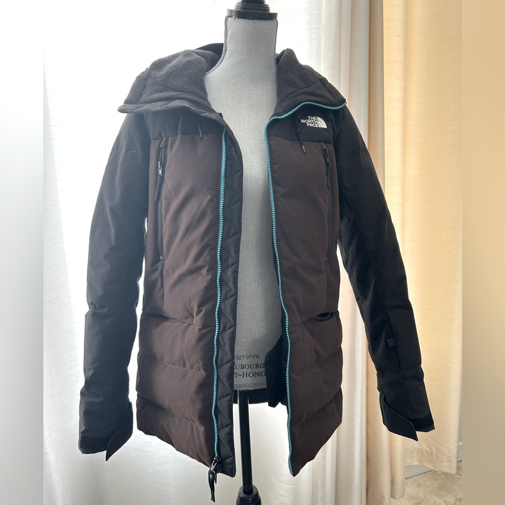 Women’s North Face down parka